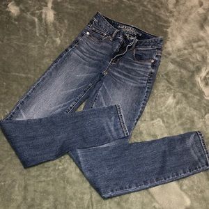 Hi-Rise Skinny American Eagle Jeans
